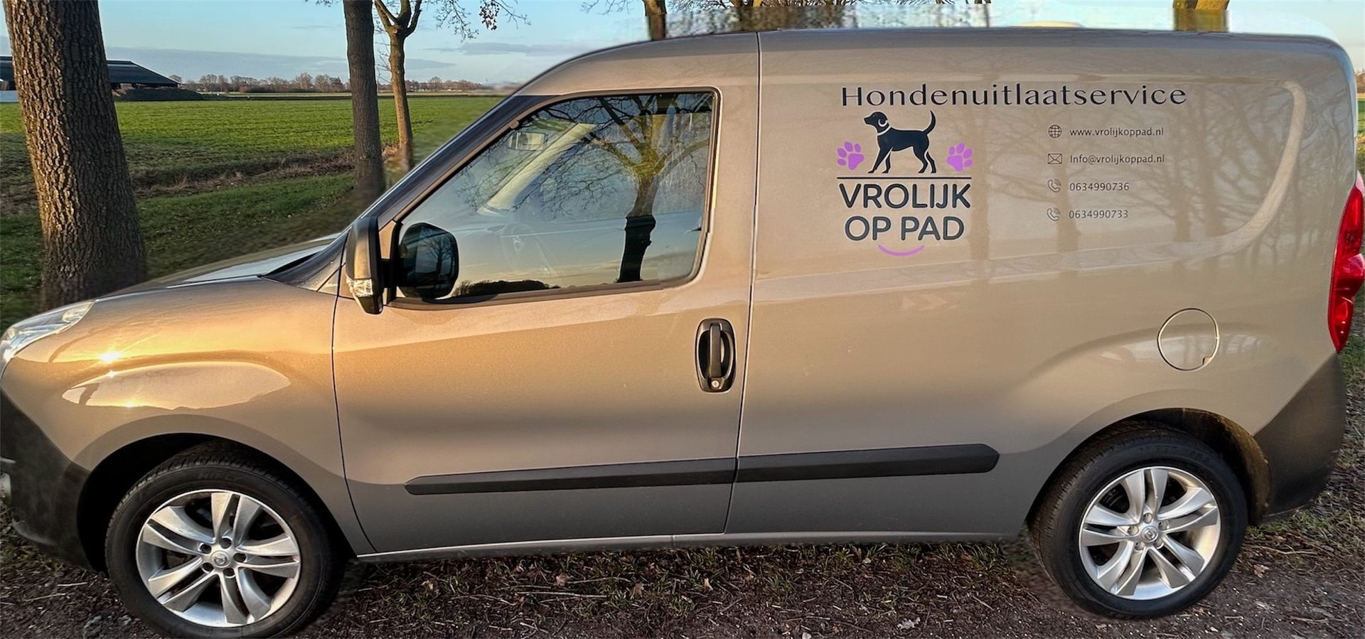 Hondenuitlaatservice Vrolijk op pad