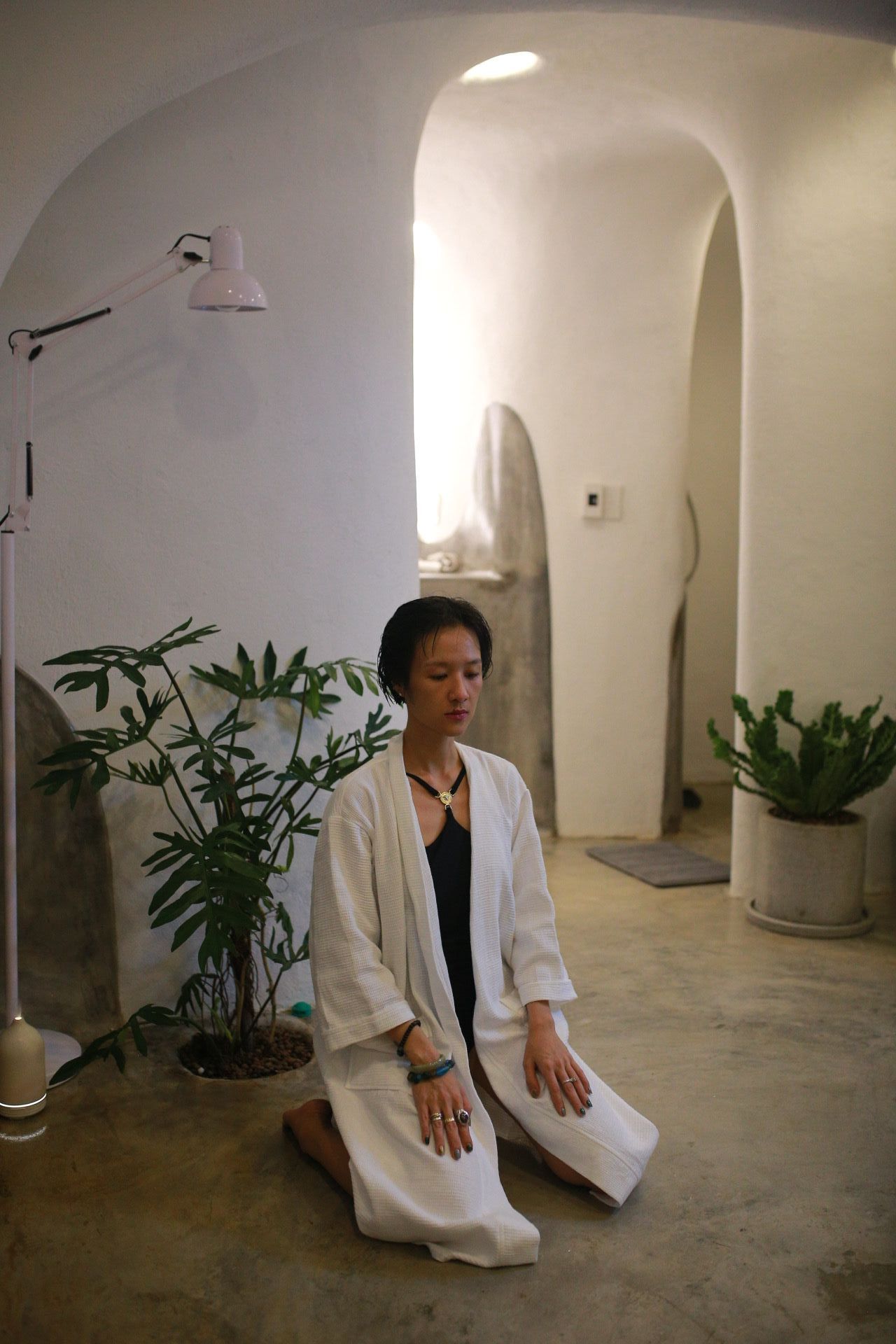 Customer chill and meditates after the hot and cold therapy