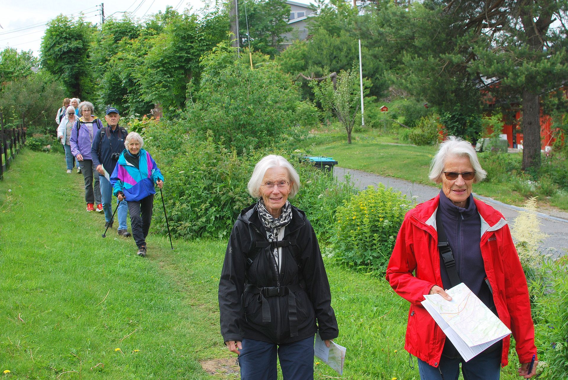 Vandring på den gamle ridestien. Før oss hadde Oslo-bispen, Jens Nilssøn, ridd her på sin bispevisitas i 1593.