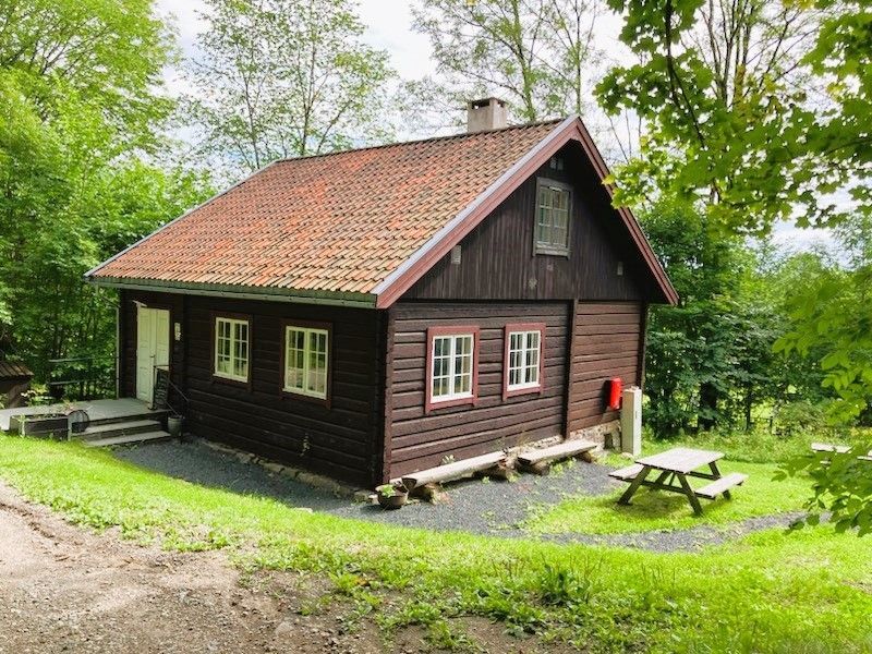 Gardlaus langs Ankerveien ved Stein gravlund var opprinnelig et eget bruk og registrert i opptegnels