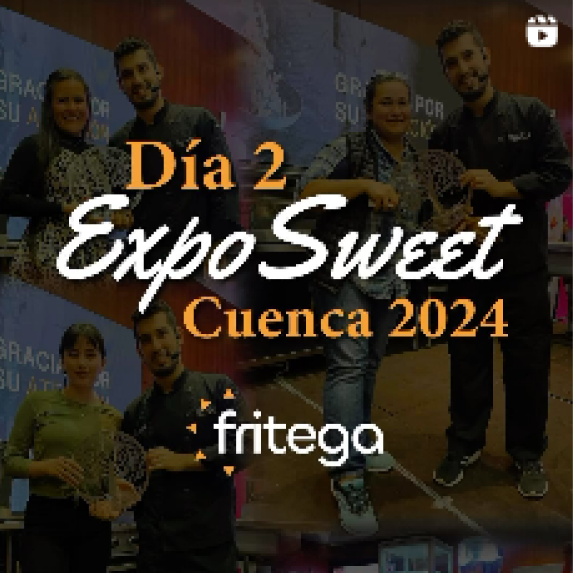 A group of people standing in front of a sign that says dia 2 expo sweet cuenca 2024