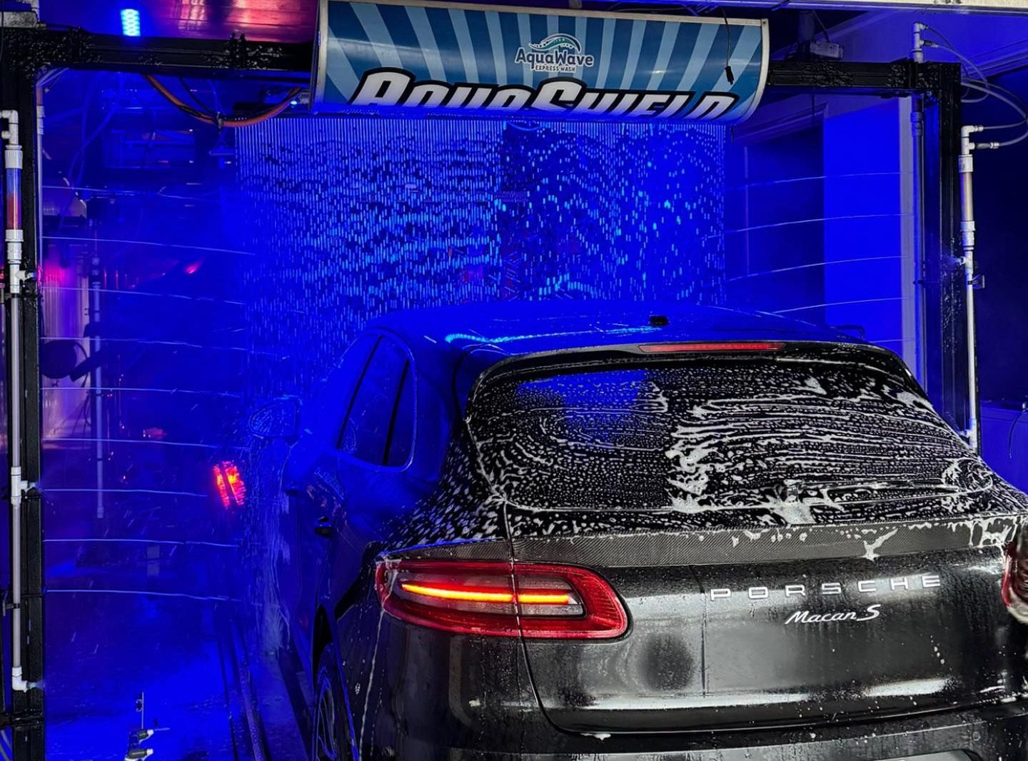 aquawave express car wash shine free vacuums onsite