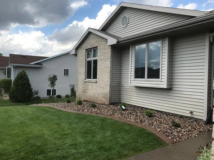 Exterior House — Menasha, WI — Vargas Brothers LLC