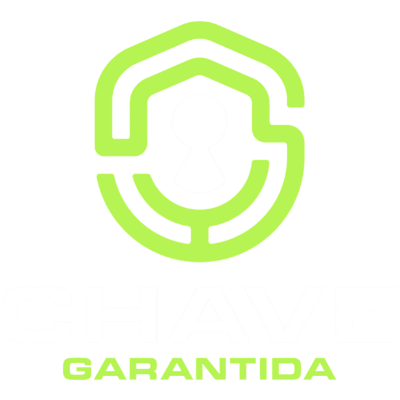 Logotipo em forma de escudo verde com a palavra