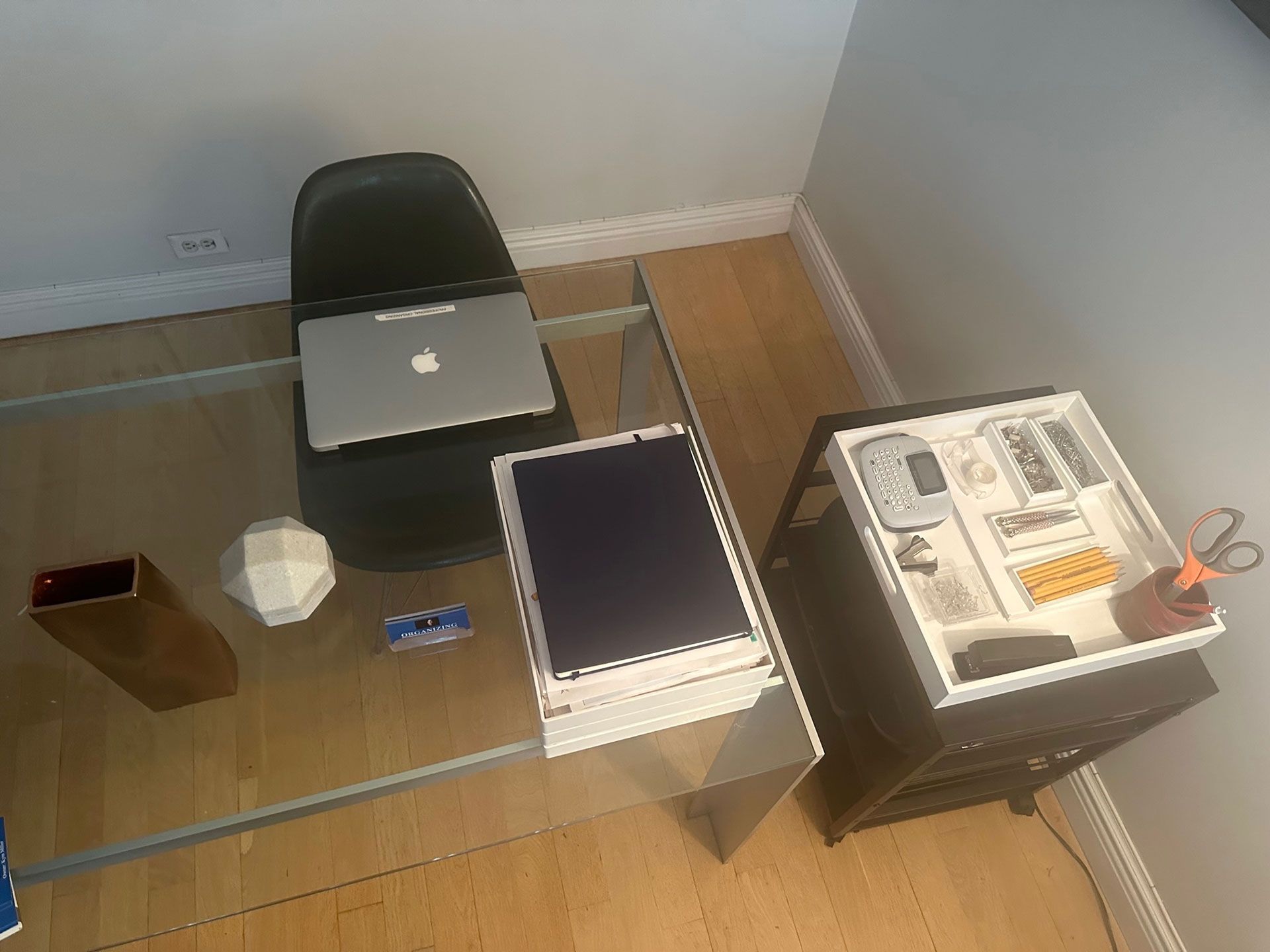 Declutter the home 9