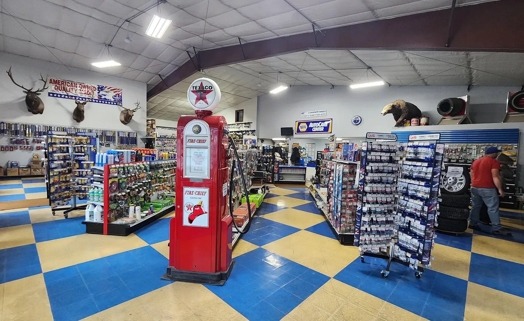 Inside our shop | Stuart's Hometown Auto