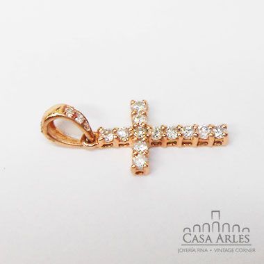 Dije de oro de cruz