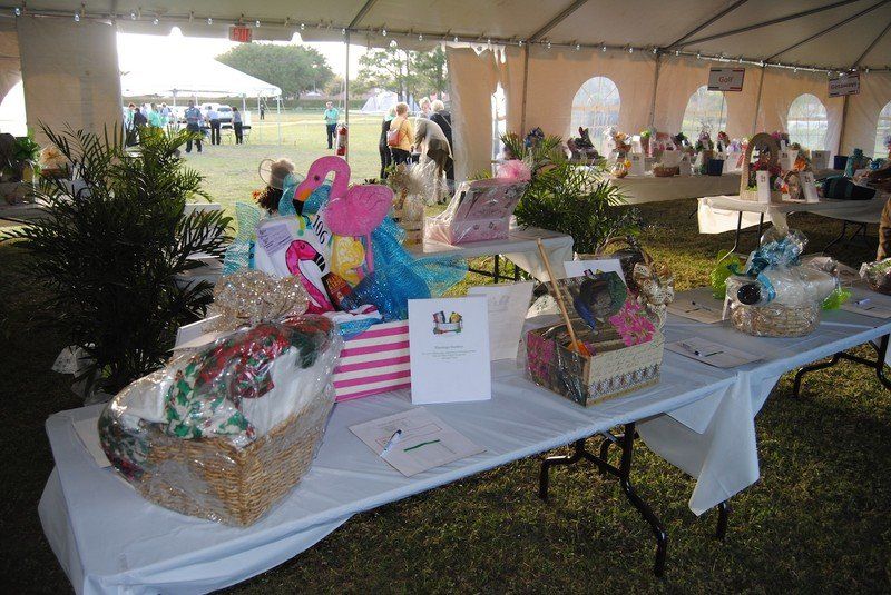 Flamingo Basket Auction Item