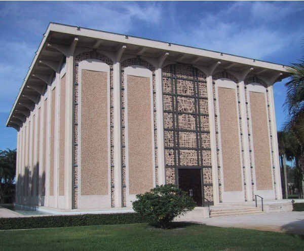 Sunny day at Chapel of St. Vincent de Paul