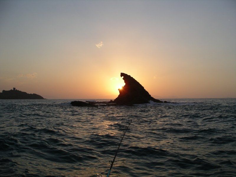 scogli in mare aperto