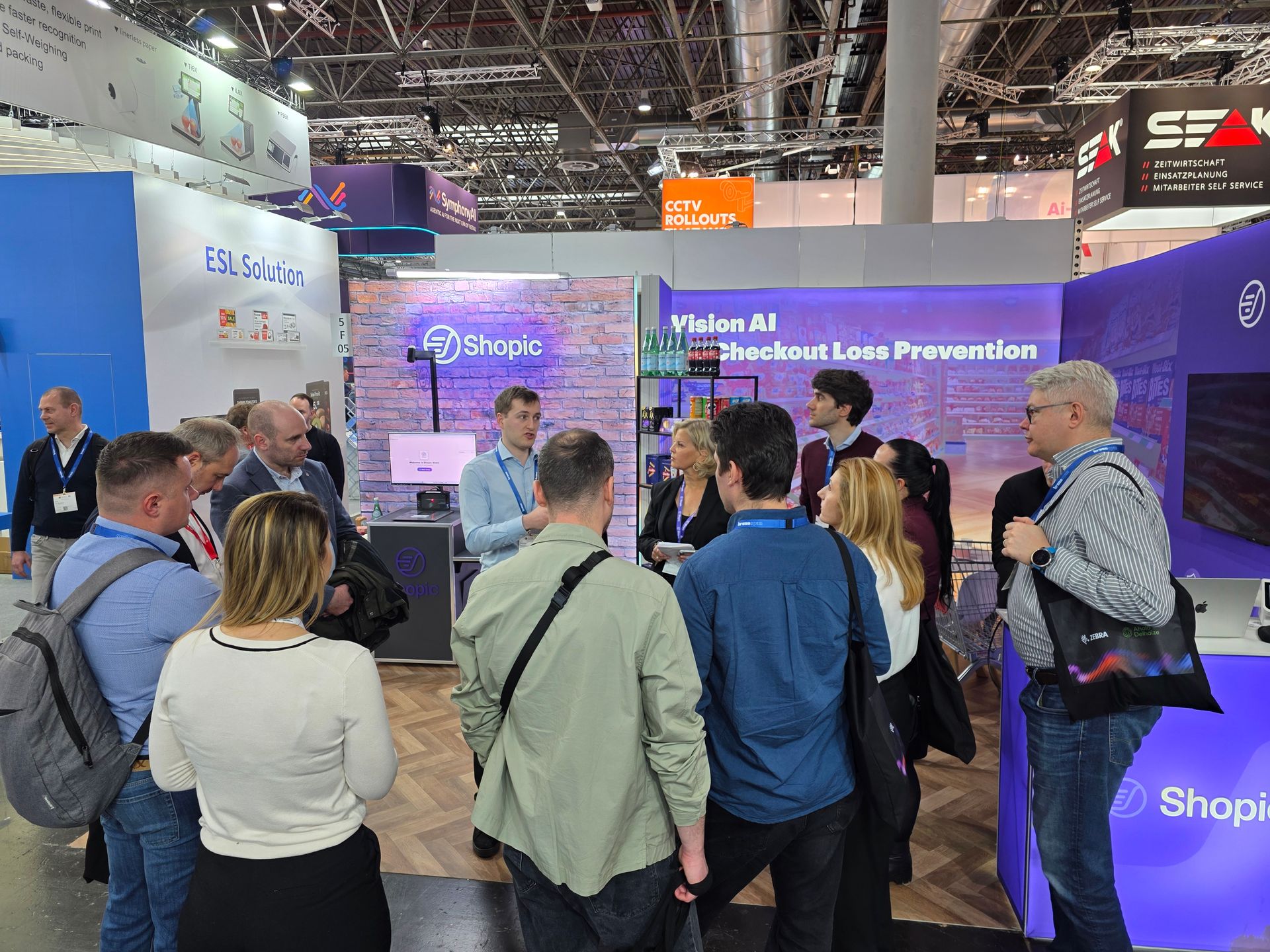 משלחת המנהלים של IBD לתערוכת אינטרפק Interpack