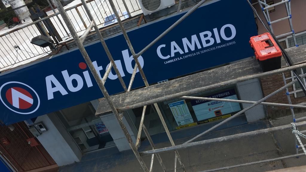 Uno Sesenta Impresión Digital