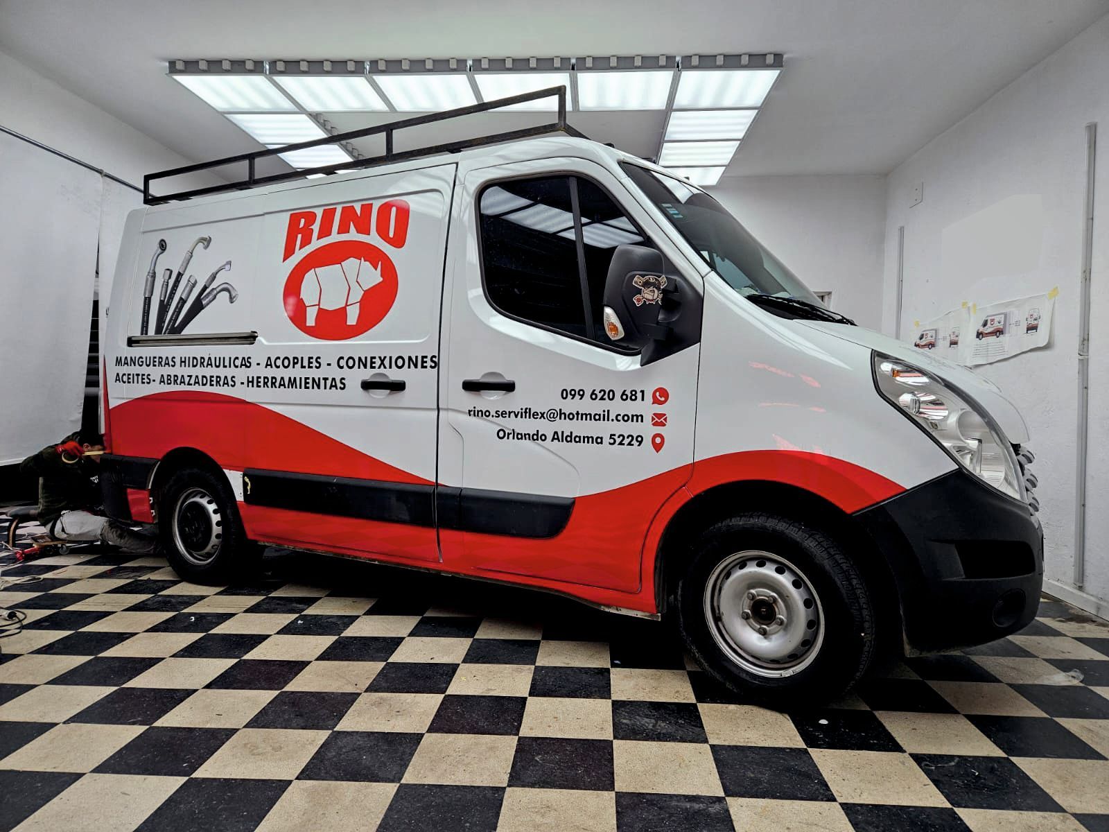 Uno Sesenta Impresión Digital