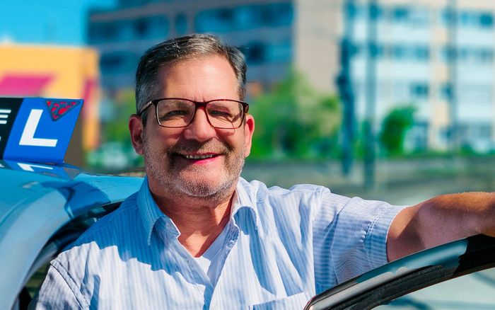 Manesse-Platz Zürich Fahrlehrer Patrick Rinderli – Fahrschule BORN2DRIVE Zürich
