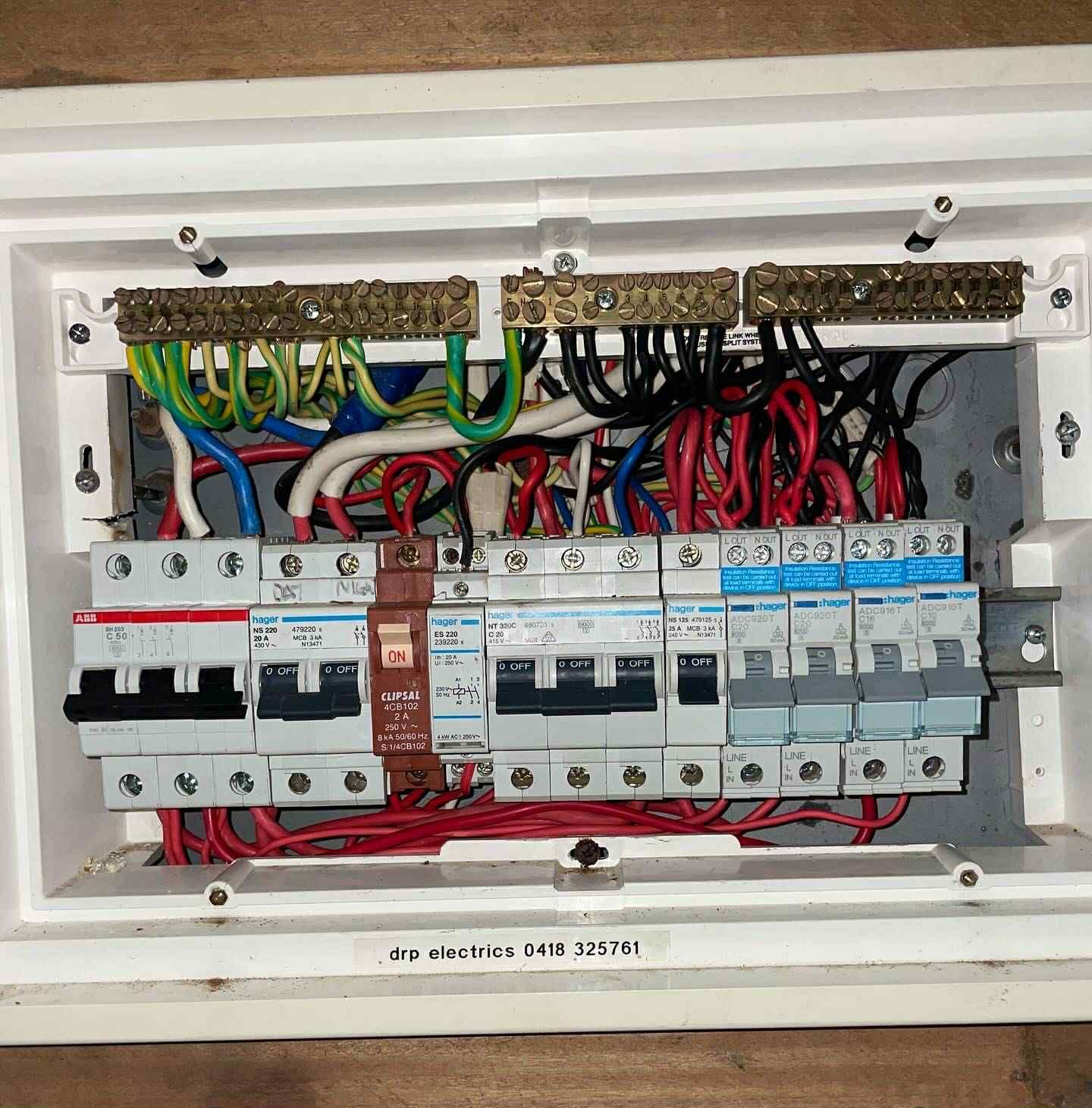 Commercial switchboard maintenance