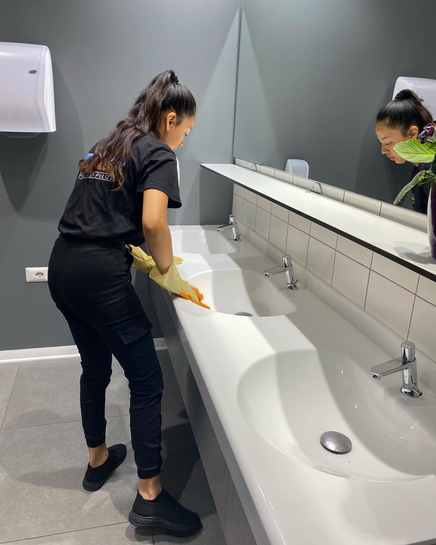 pulizie spogliatoi palestre Milano