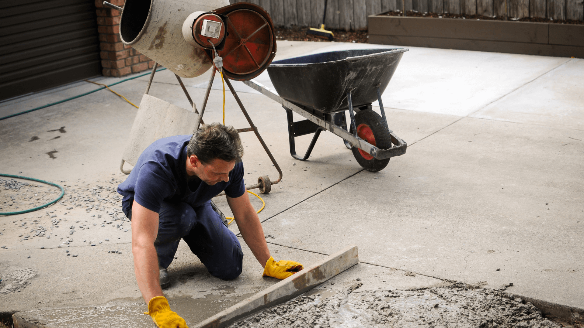 Concrete company pouring new concrete on a garage floor in sacramento, CA