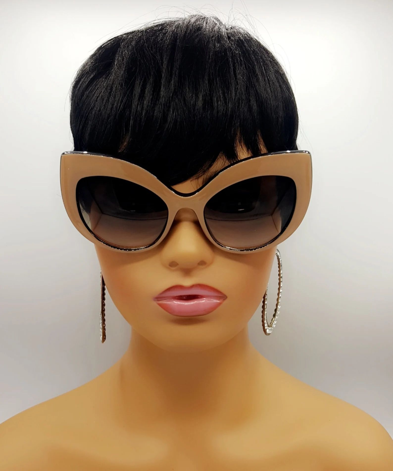 Mannequin In Sunglasses — Eastpointe, MI — Black & White Look Optical