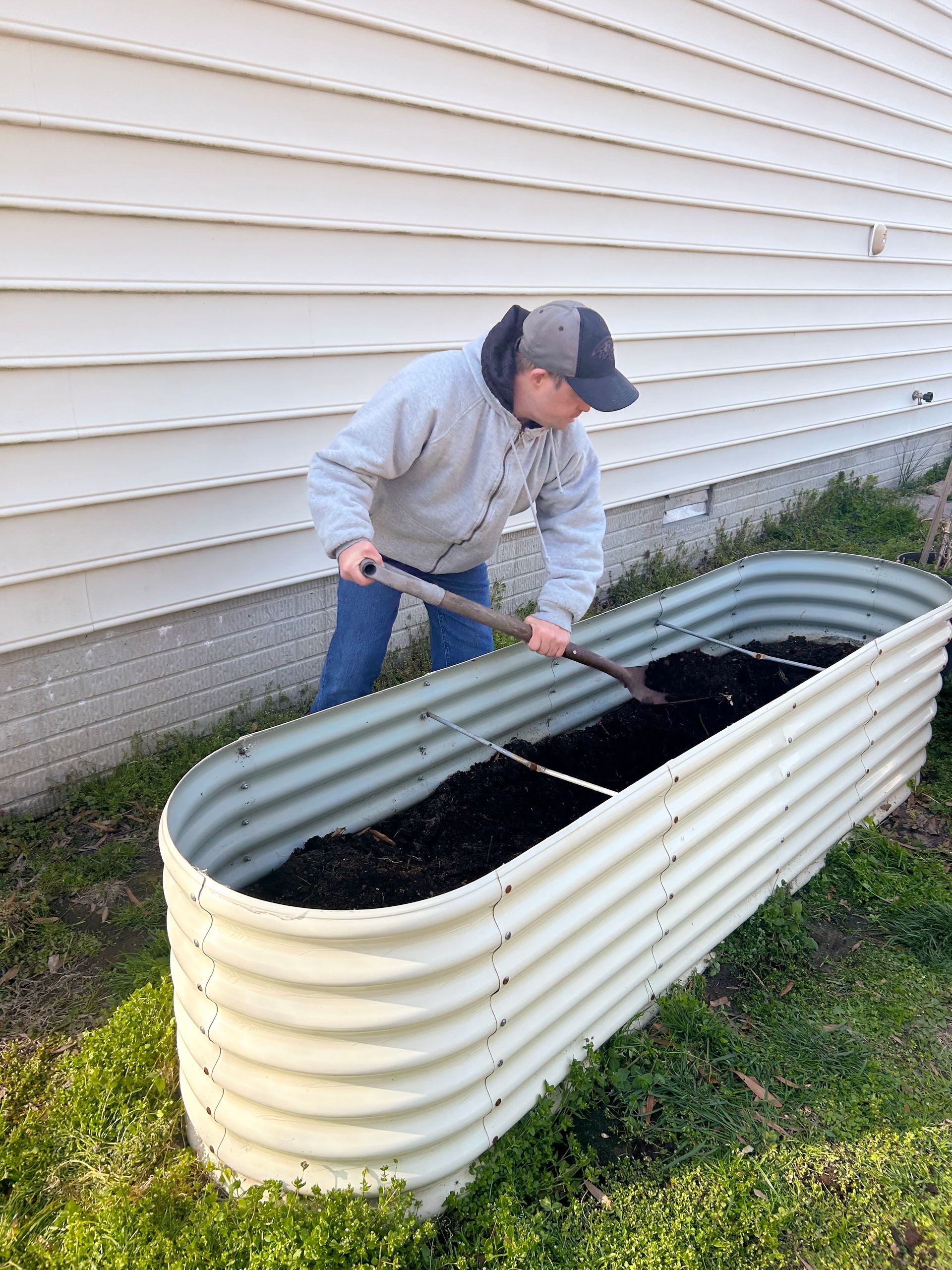 Beginning Rhett S. gardening (2026)
