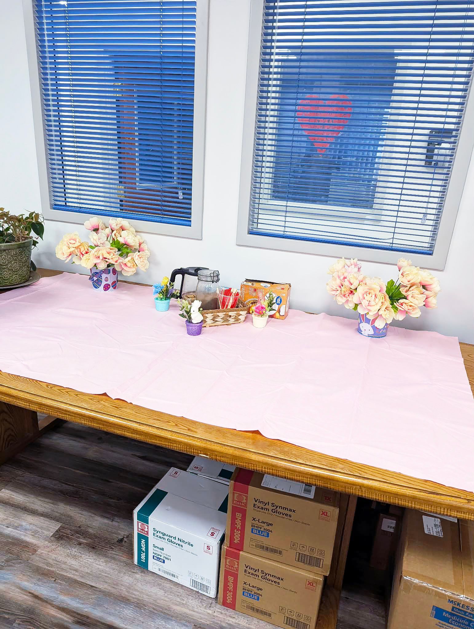 Easter decorations (2026.)