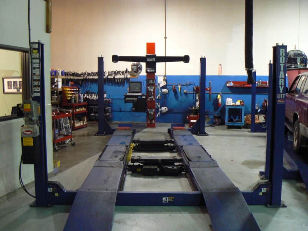 Wheel Alignment and Tire Serivces Bay - JC Motors