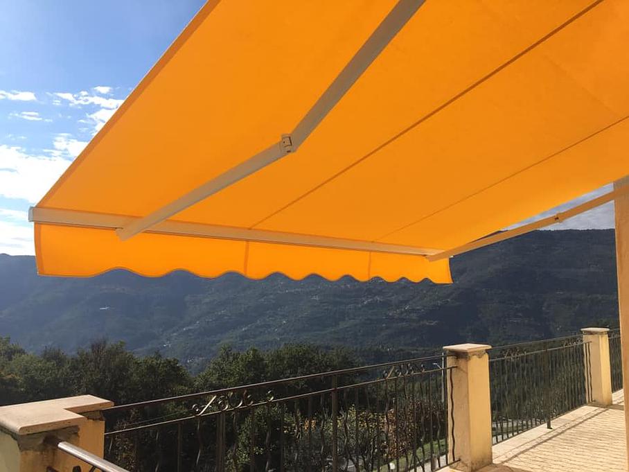 store banne à télécommande