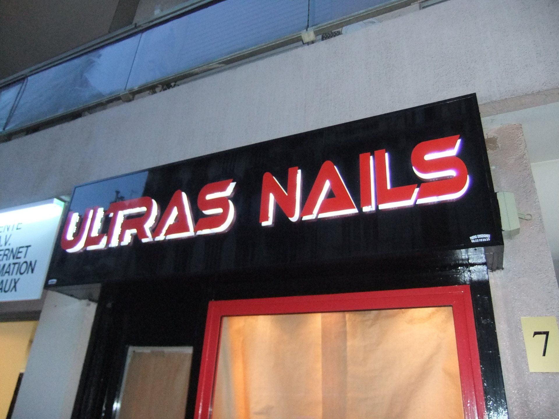 Ultra Nails