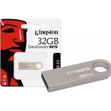 32GB USB 2.0 DataTraveler SE9