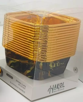 6.5x6.5cm square Black / gold marble muffins 20pk