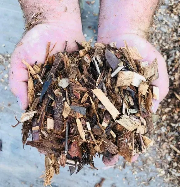 Leaf Mulch — Schutz Landscape and Garden Supplies in Tomerong, NSW