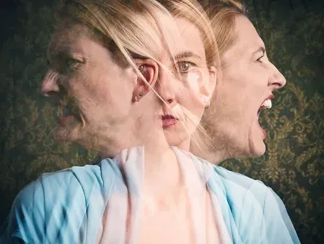 A woman with three different facial expressions is screaming.