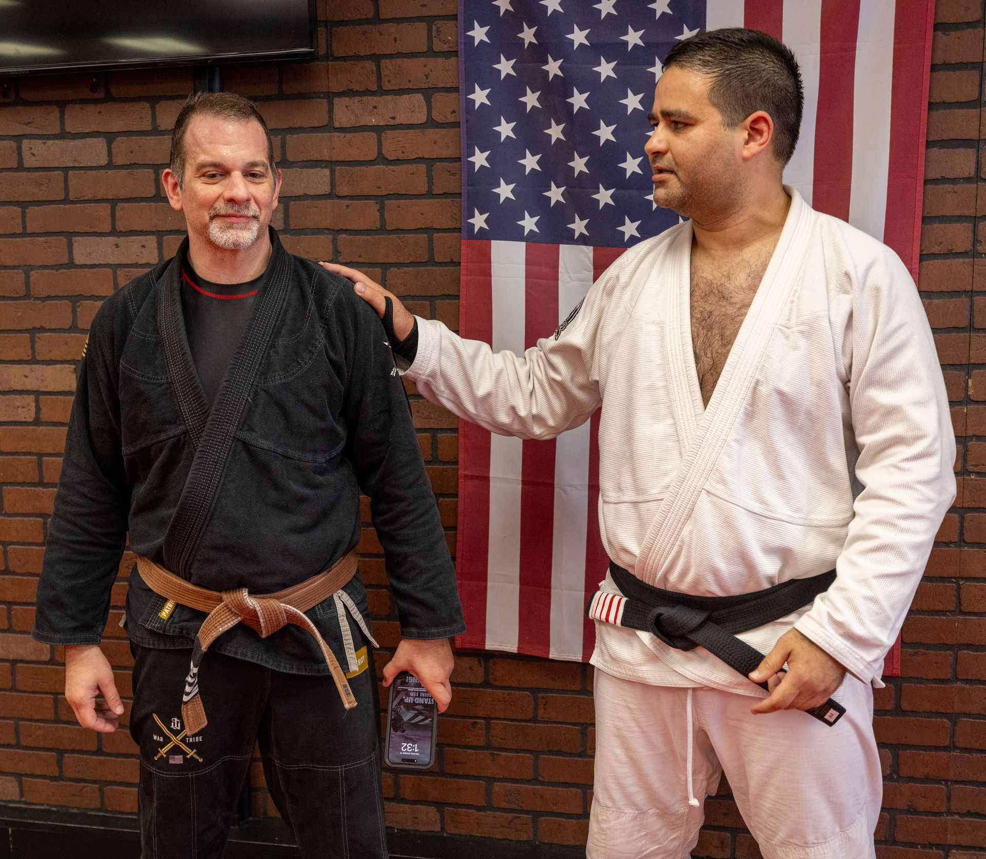 The word placeholder is on a gray background.