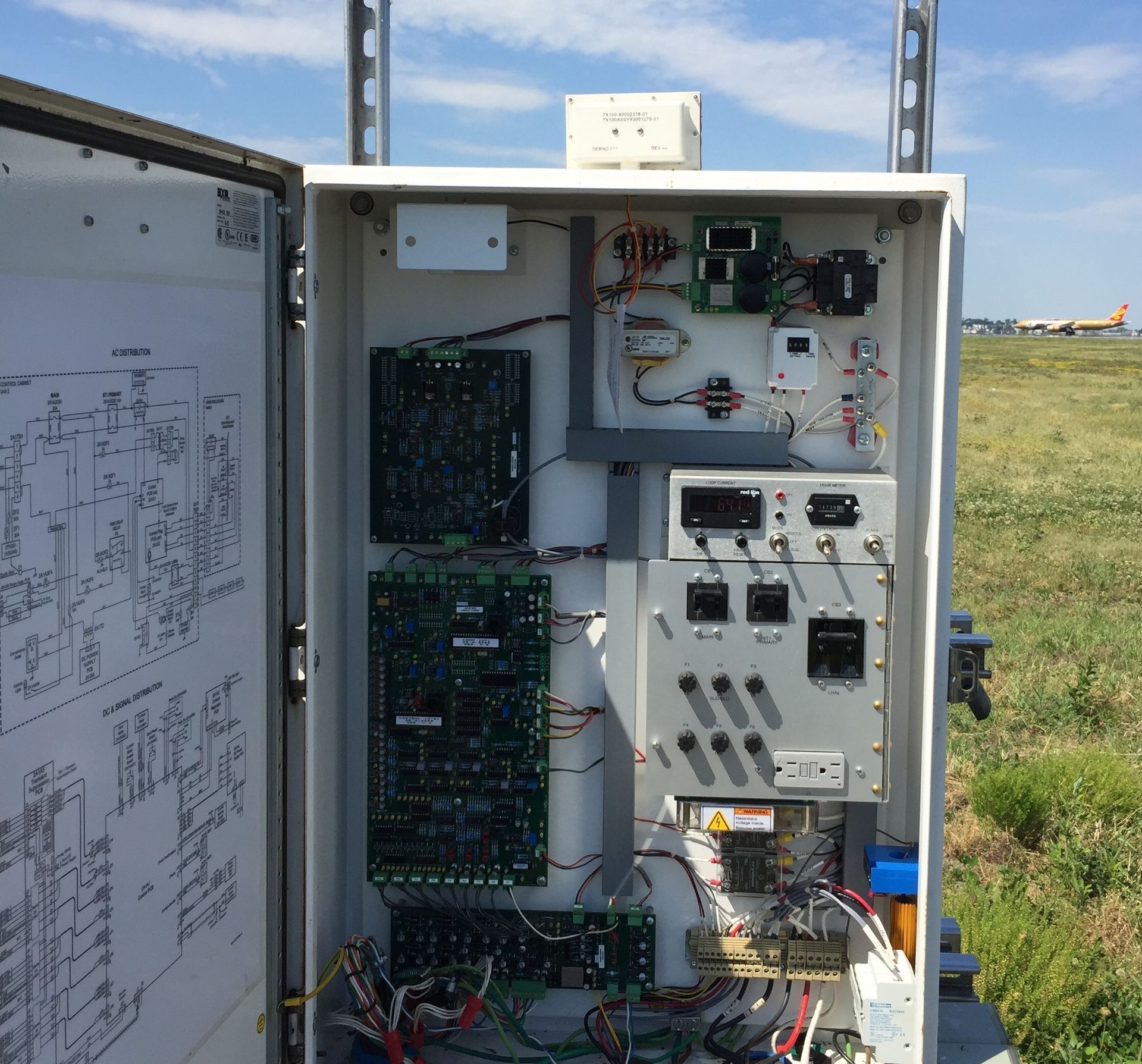 a kitchen with a large island in the middle of the room .