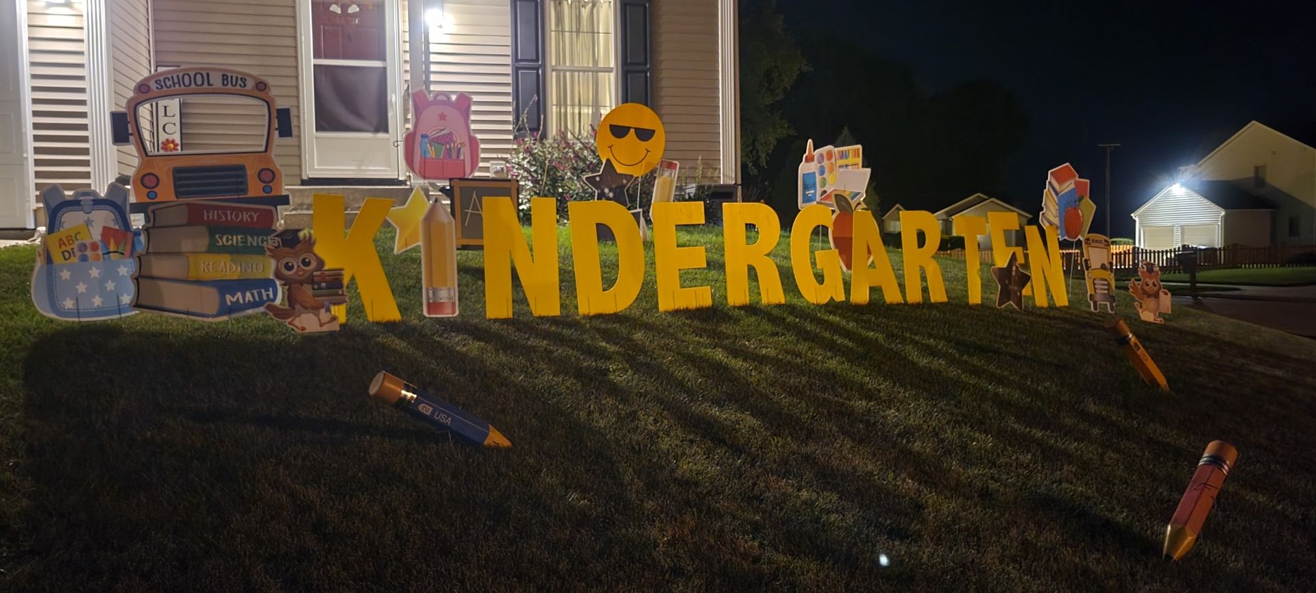 Welcome to kindergarten yard card in Granger 