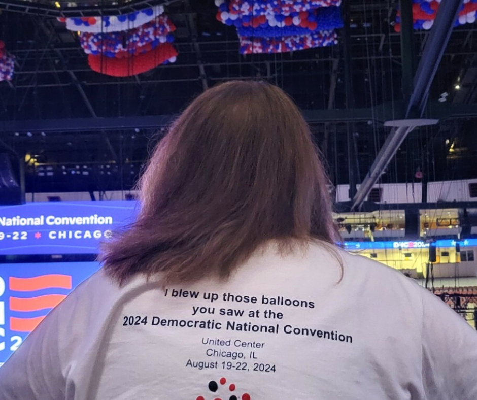 Jenn Nyikos of Fun By The Yard looks over the DNC balloon Drop