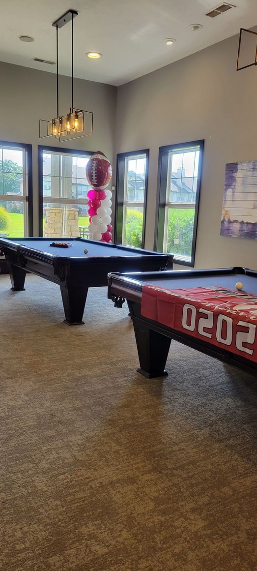 Football tailgate balloon column