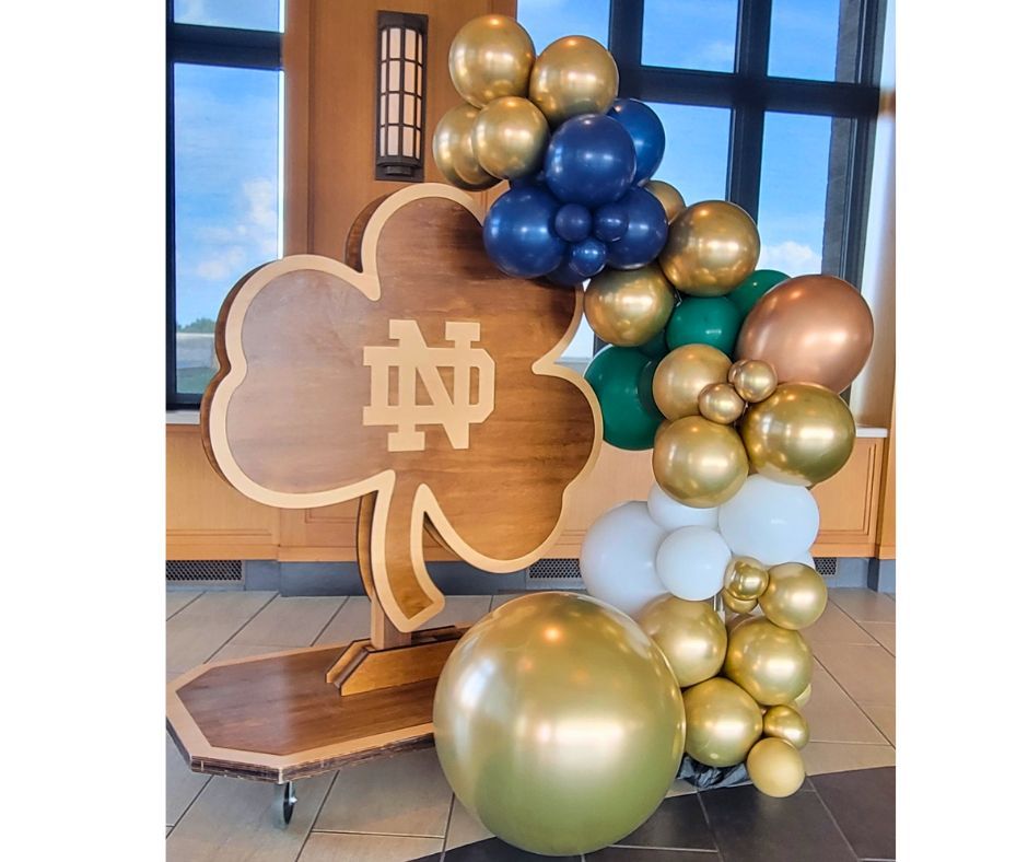 Notre dame balloon garland from Fun By The Yard