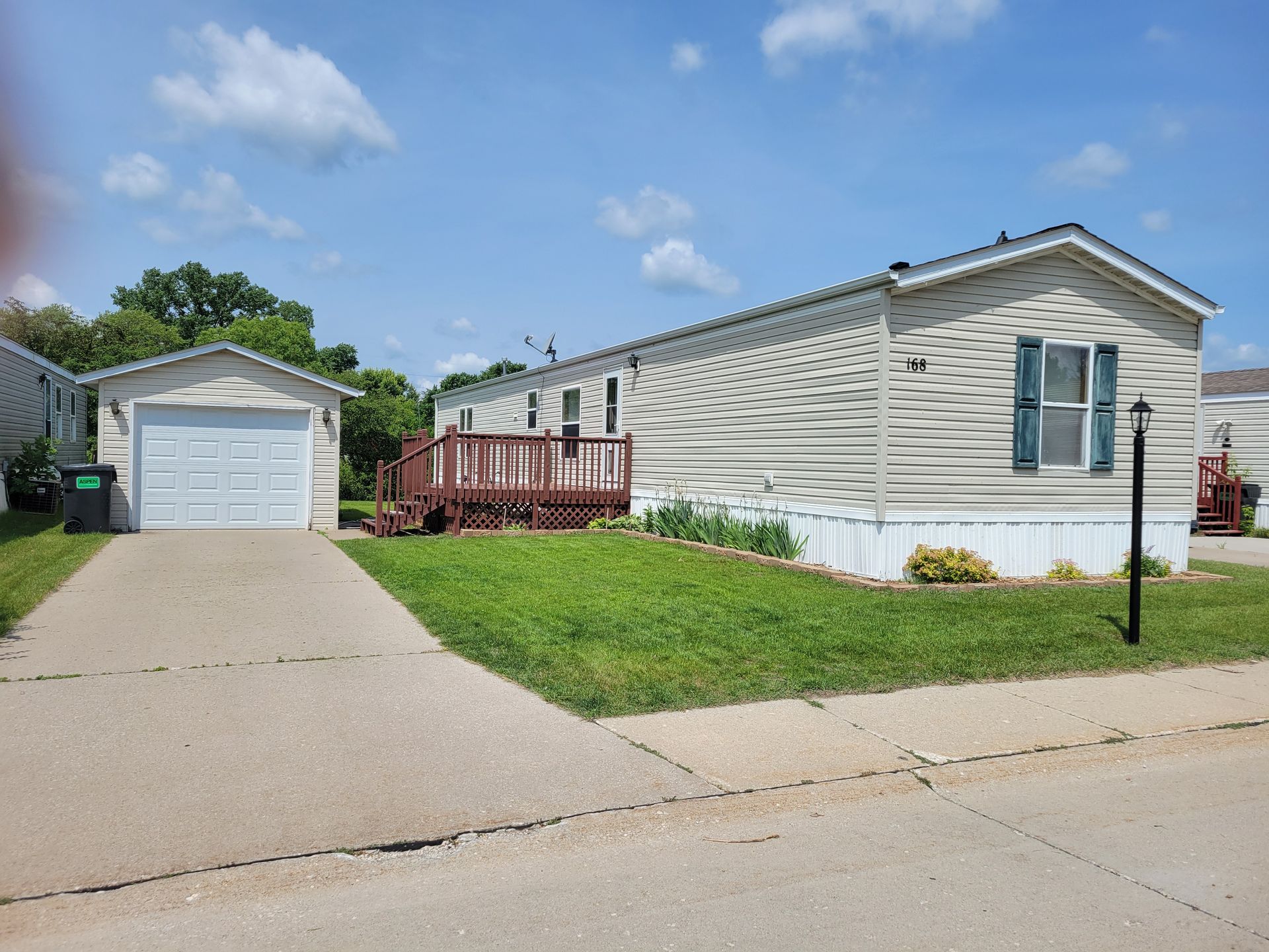 2127 Waterfront Drive