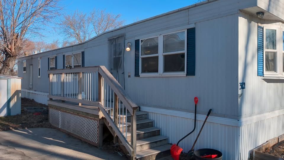 2127 Waterfront Drive