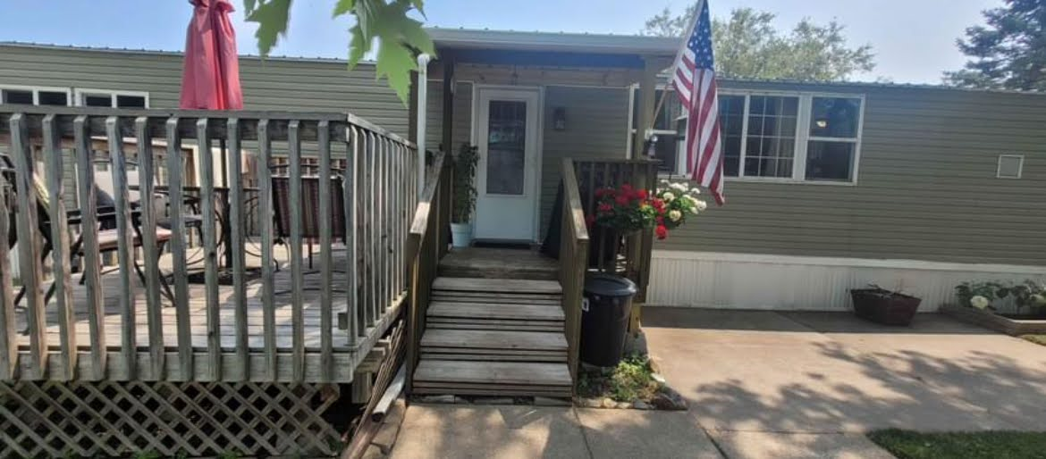 2127 Waterfront Drive