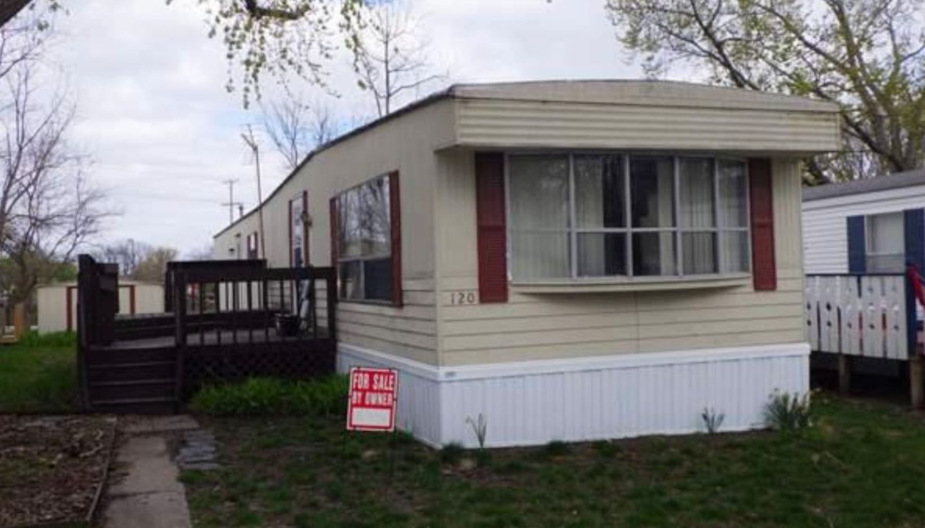 2127 Waterfront Drive, Creekside Mobile Homes Ames, Iowa