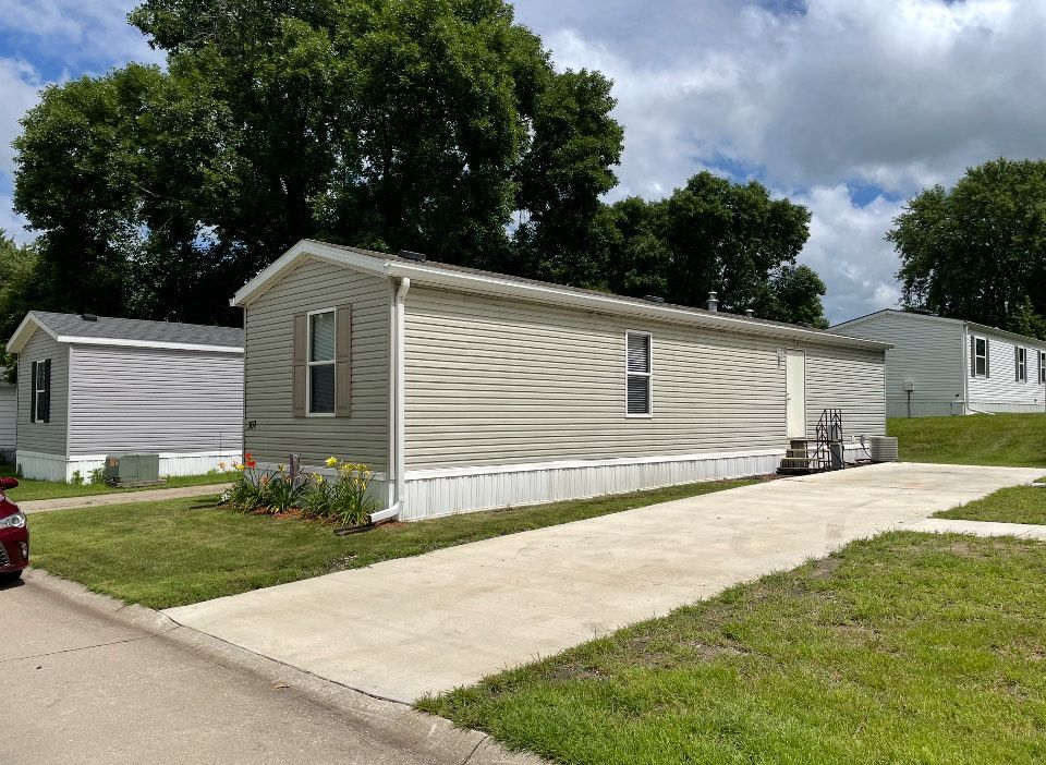 2127 Waterfront Drive