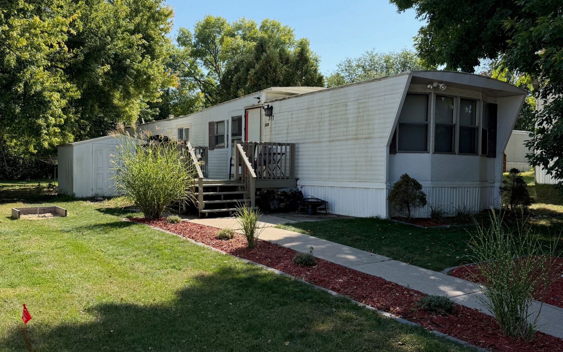 2127 Waterfront Drive