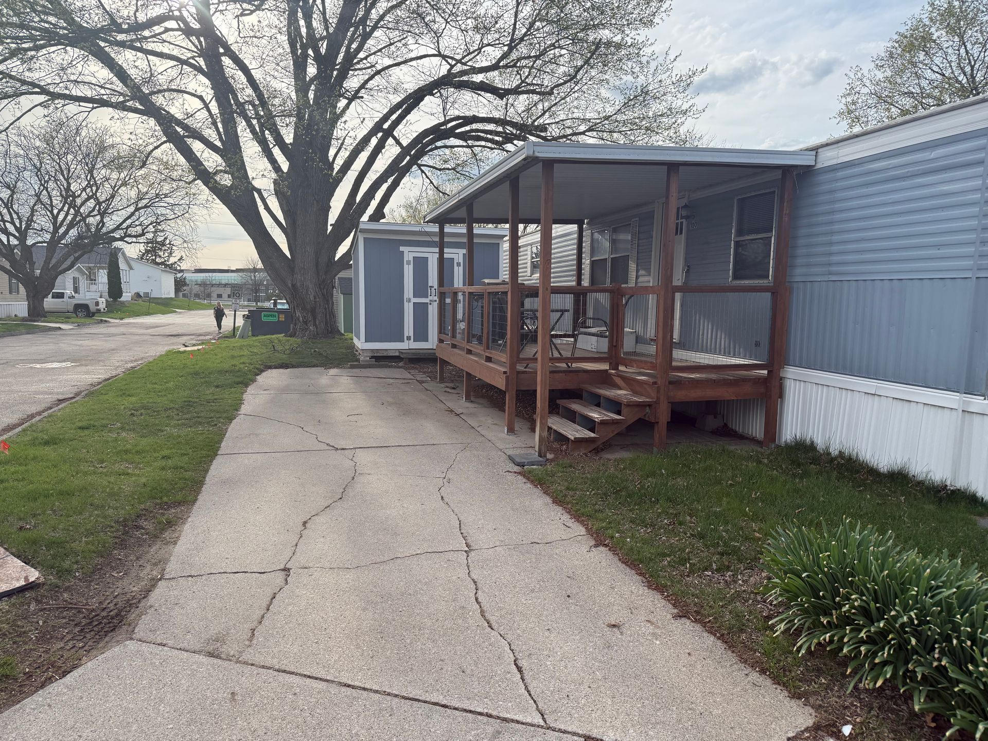 2127 Waterfront Drive