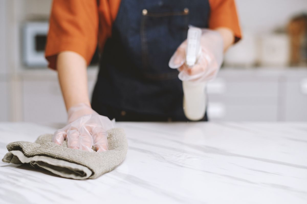 Learn How to Properly Clean Your Apartment’s Countertops With The Lofts of Columbia.