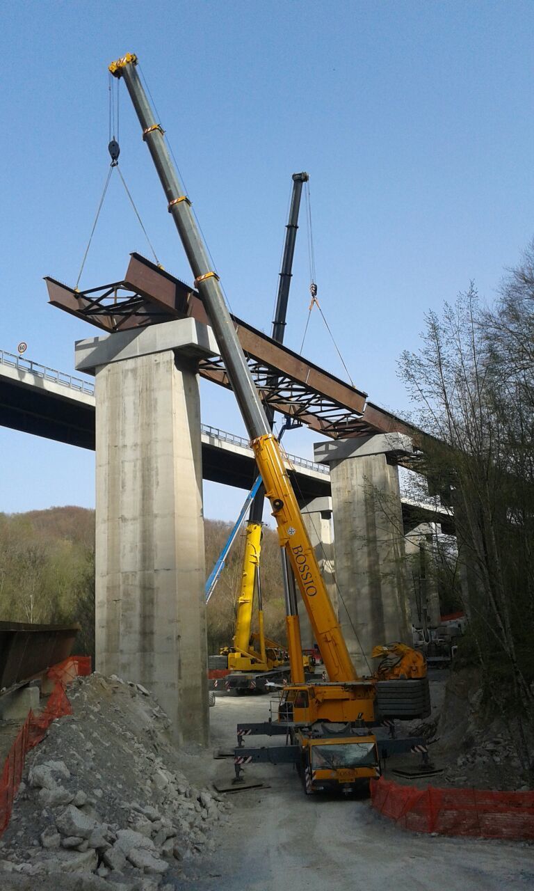 Interventi di montaggio di strutture prefabbricate