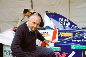 Ebbe la passione per i motori dal padre