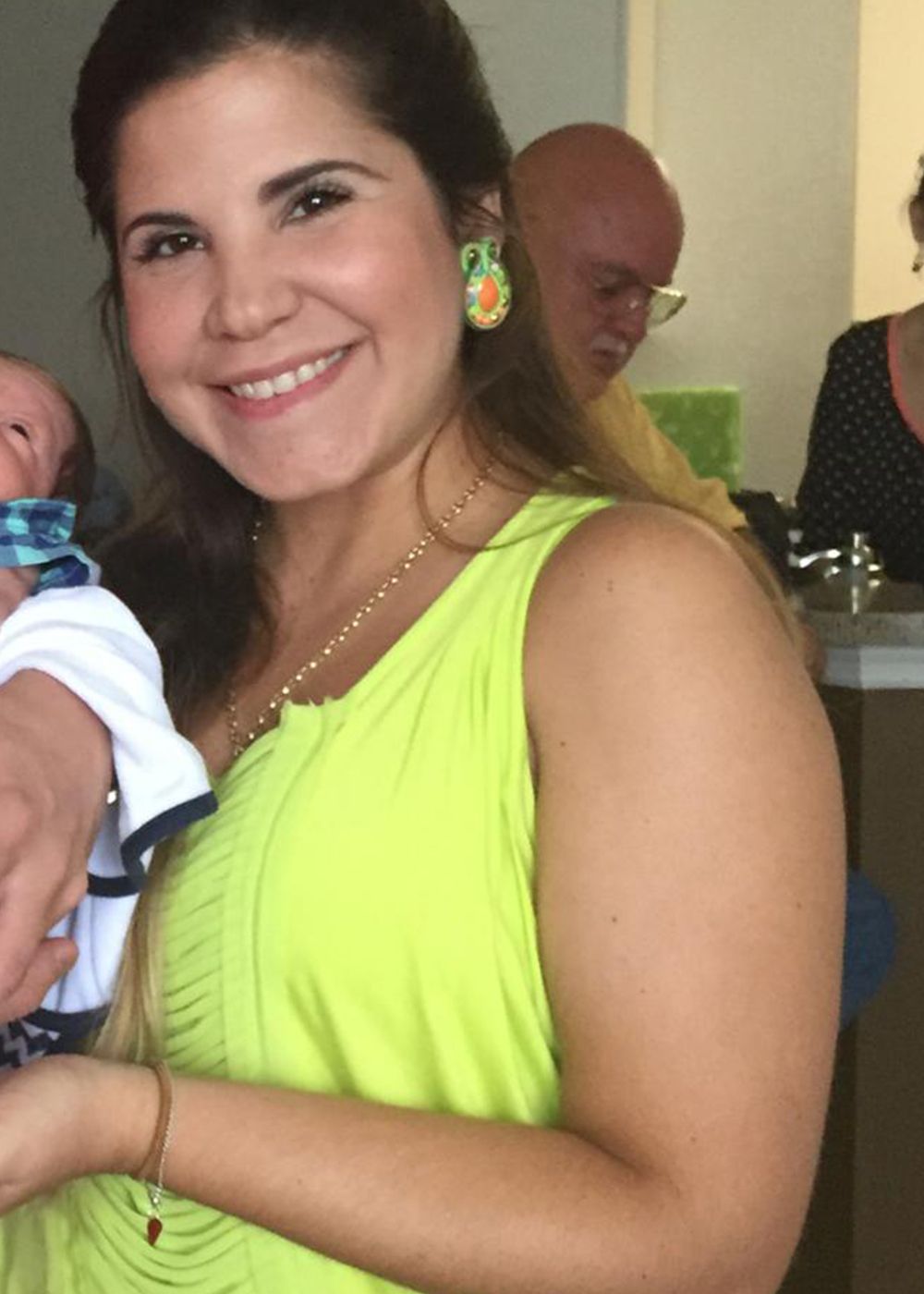 Cuerpo de Nati Botero frente al espejo