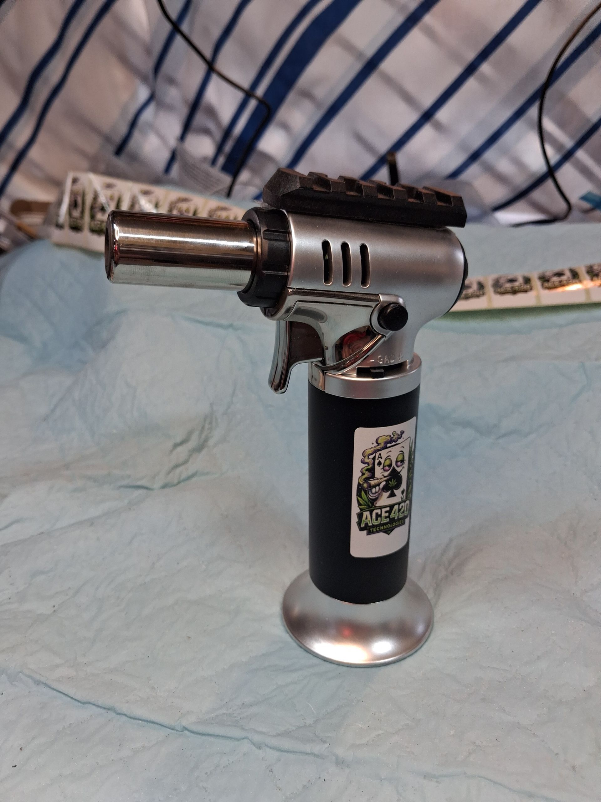 Sleek + Torch with Rail