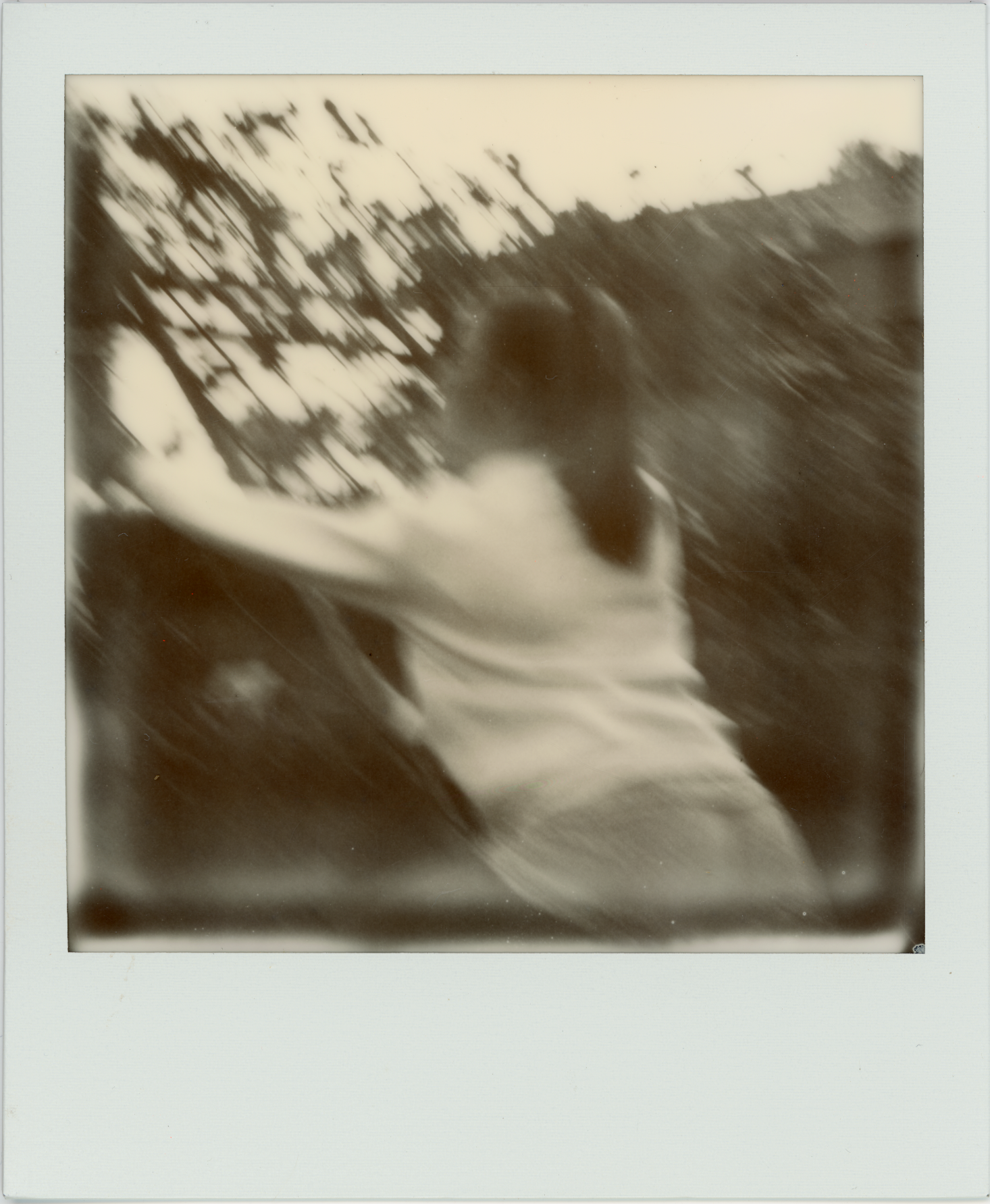 SUNouSAN - visual artist - woman fight - polaroid art